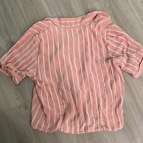 Linen urban romantics tie front button detail top - Picture 5 of 5